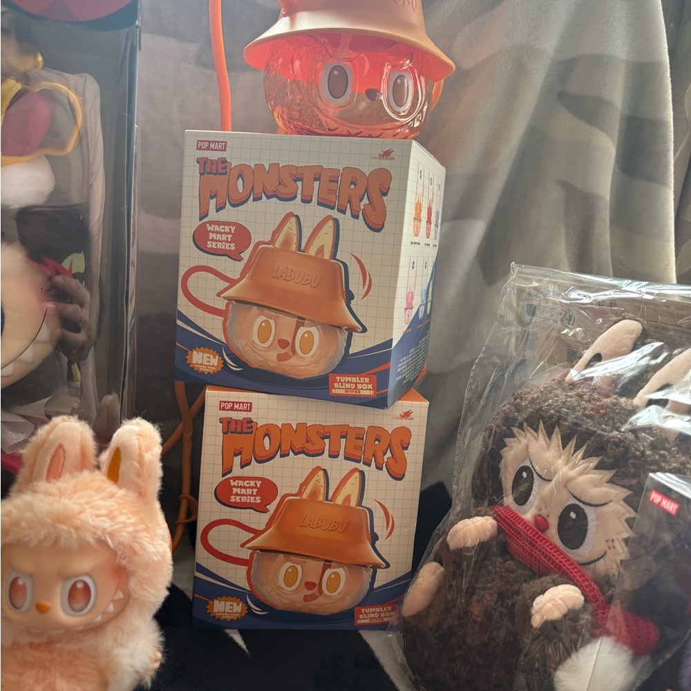 WACKY MART TUMBLERS